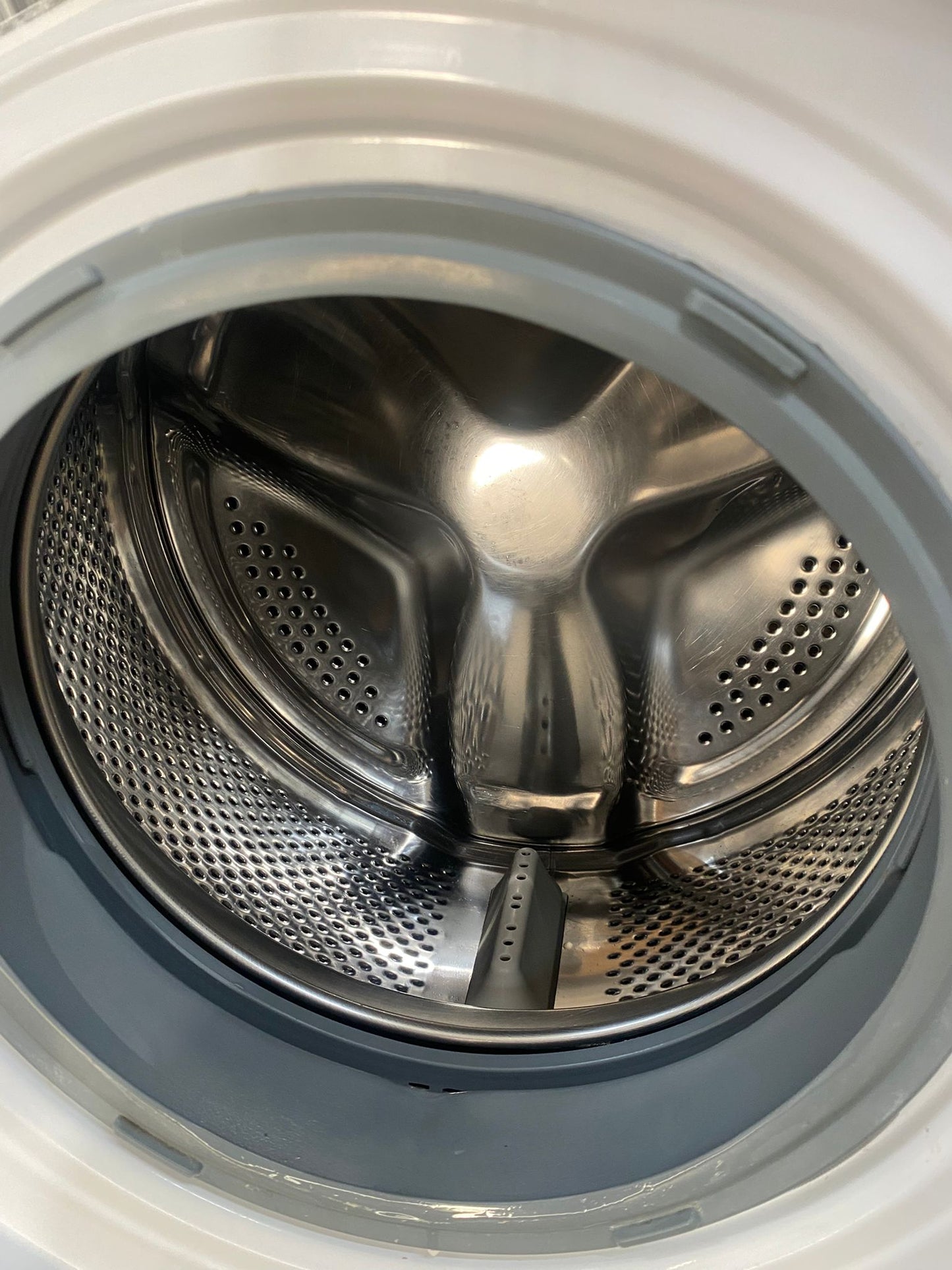 🚚Beautiful Bush 7KG Washing Machine For Sale