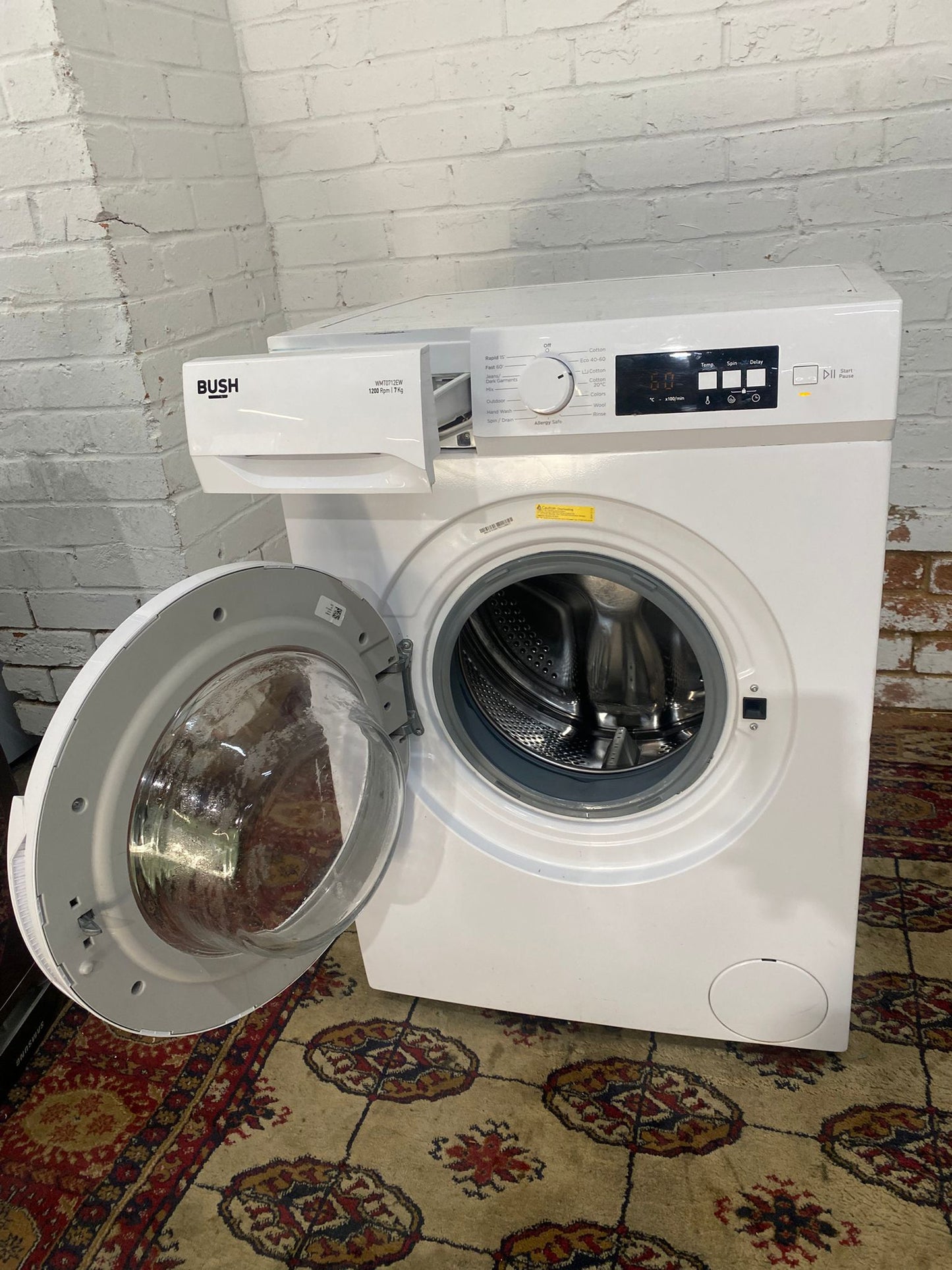 🚚Beautiful Bush 7KG Washing Machine For Sale