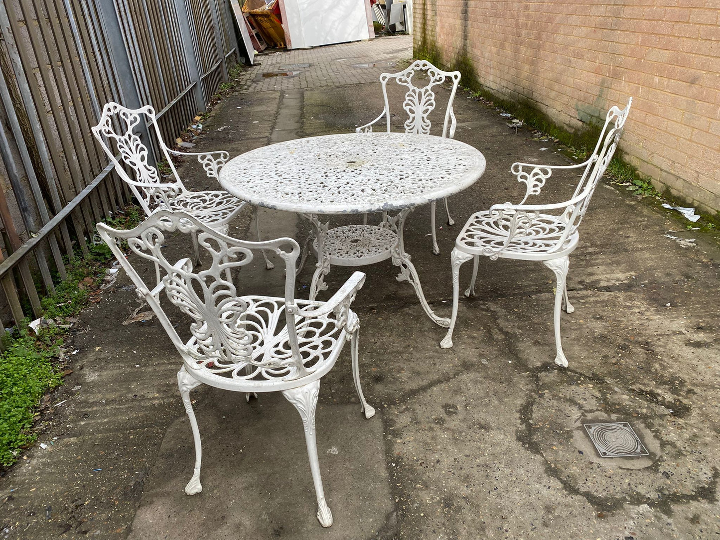 ✅🚐🚐Beautiful Garden Set Patio Large Round Table With 4 Chairs