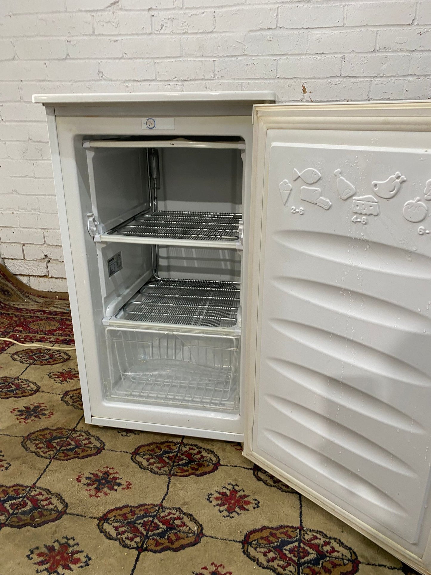 🚚Beko Under Counter Freezer For Sale