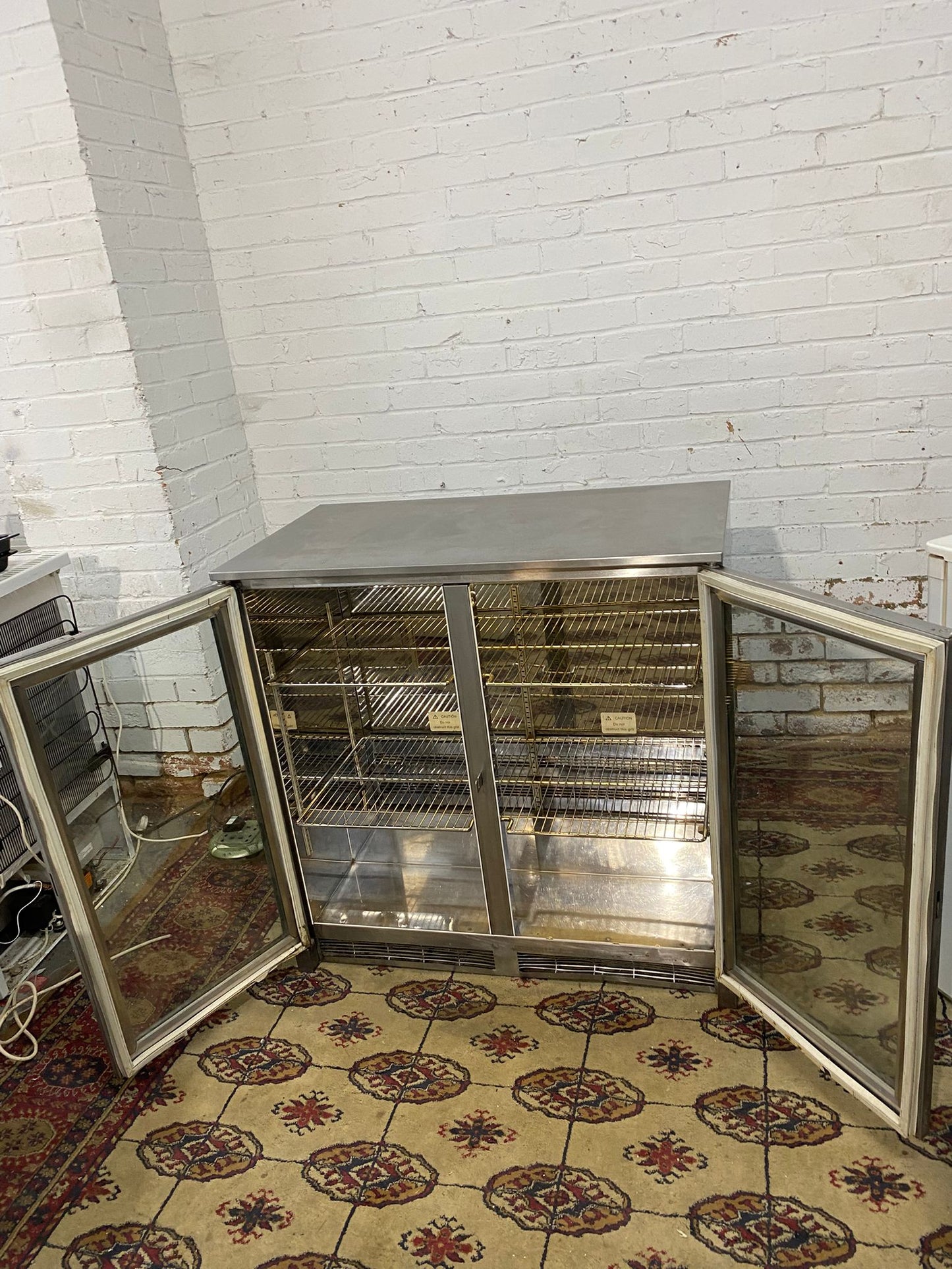 🚐🚐Beautiful 2Doors Stainless Steel Commercial Bar Drinks Fridge For Sale (video available)