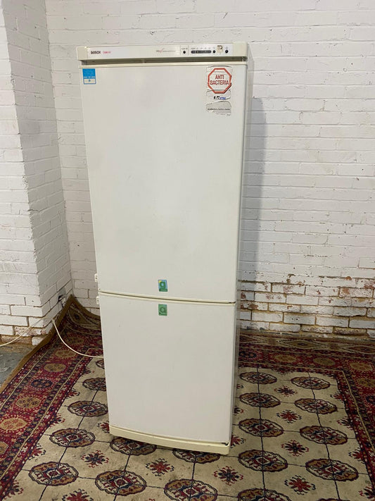Bosch Fridge Freezer Works Superb