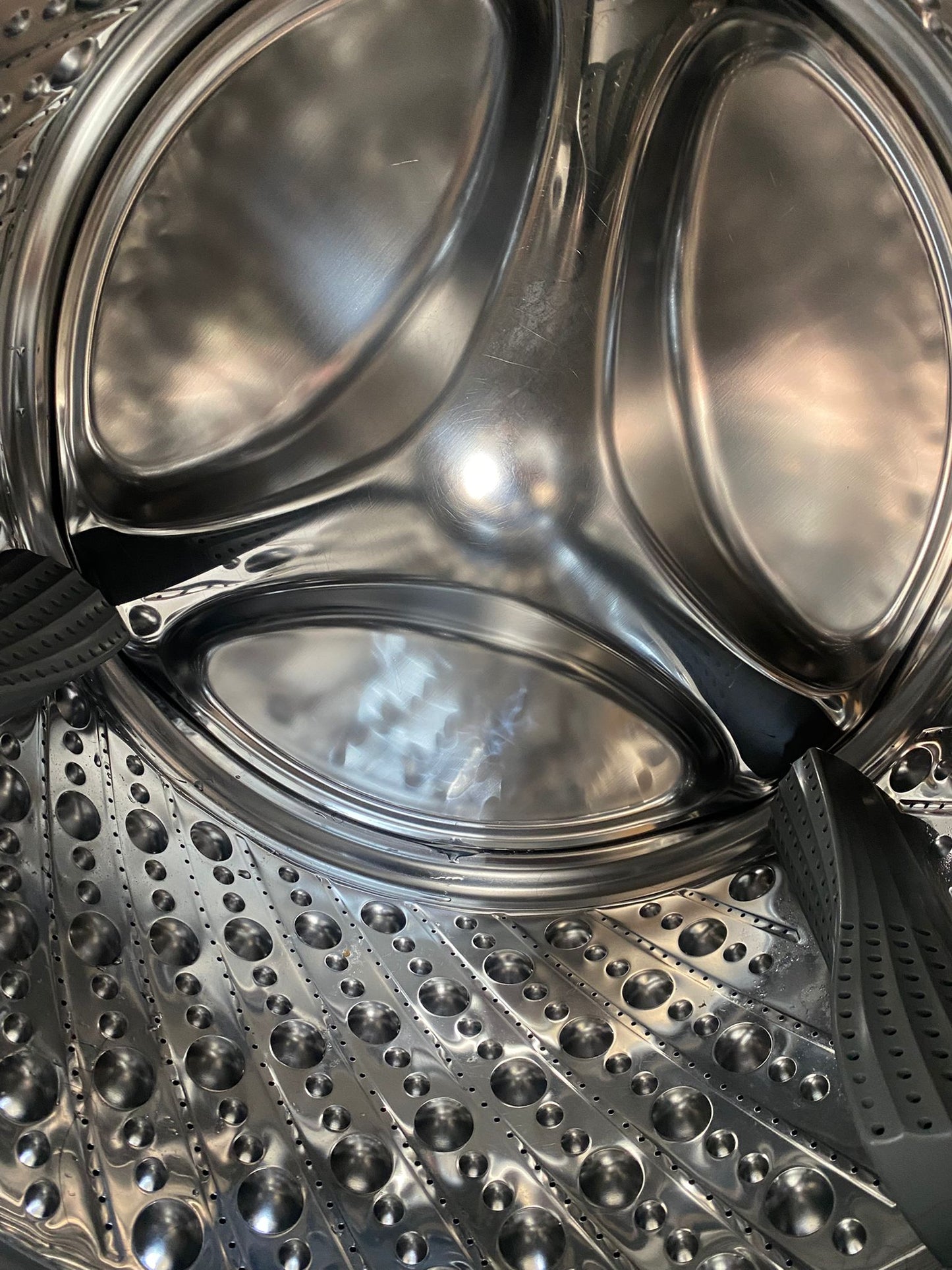 FREE DELIVERY Beautiful Latest Model Hisense Large Drum 9KG Washing Machine