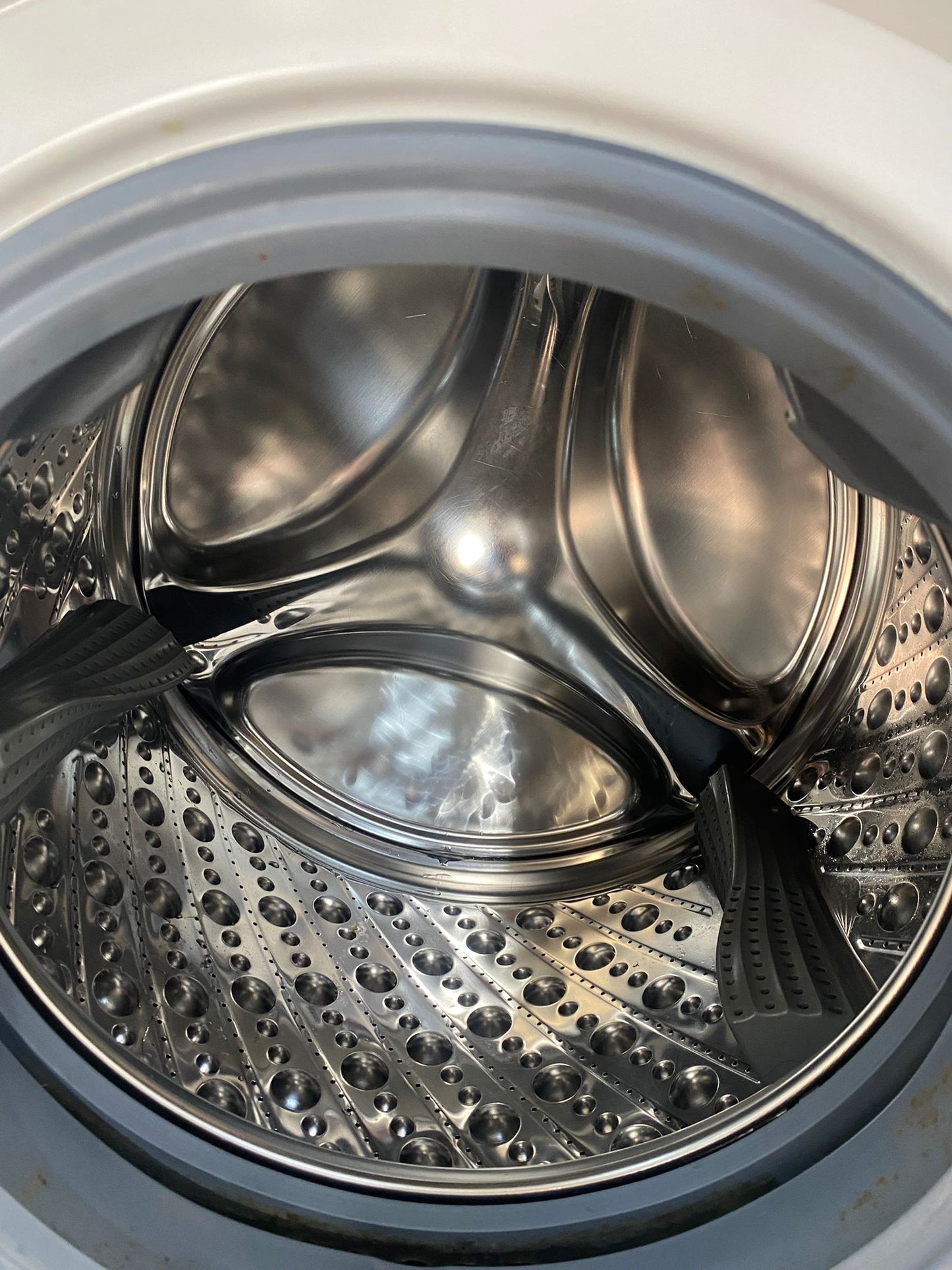 FREE DELIVERY Beautiful Latest Model Hisense Large Drum 9KG Washing Machine