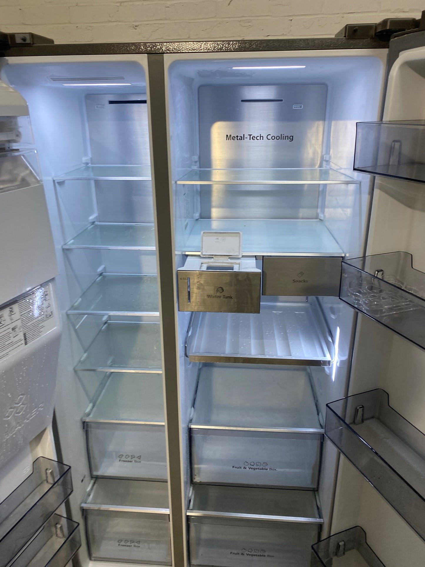 🚚Beautiful Hisense Stainless Steel American Double Door Non Plumb With Icemaker Fridge Freezer For Sale