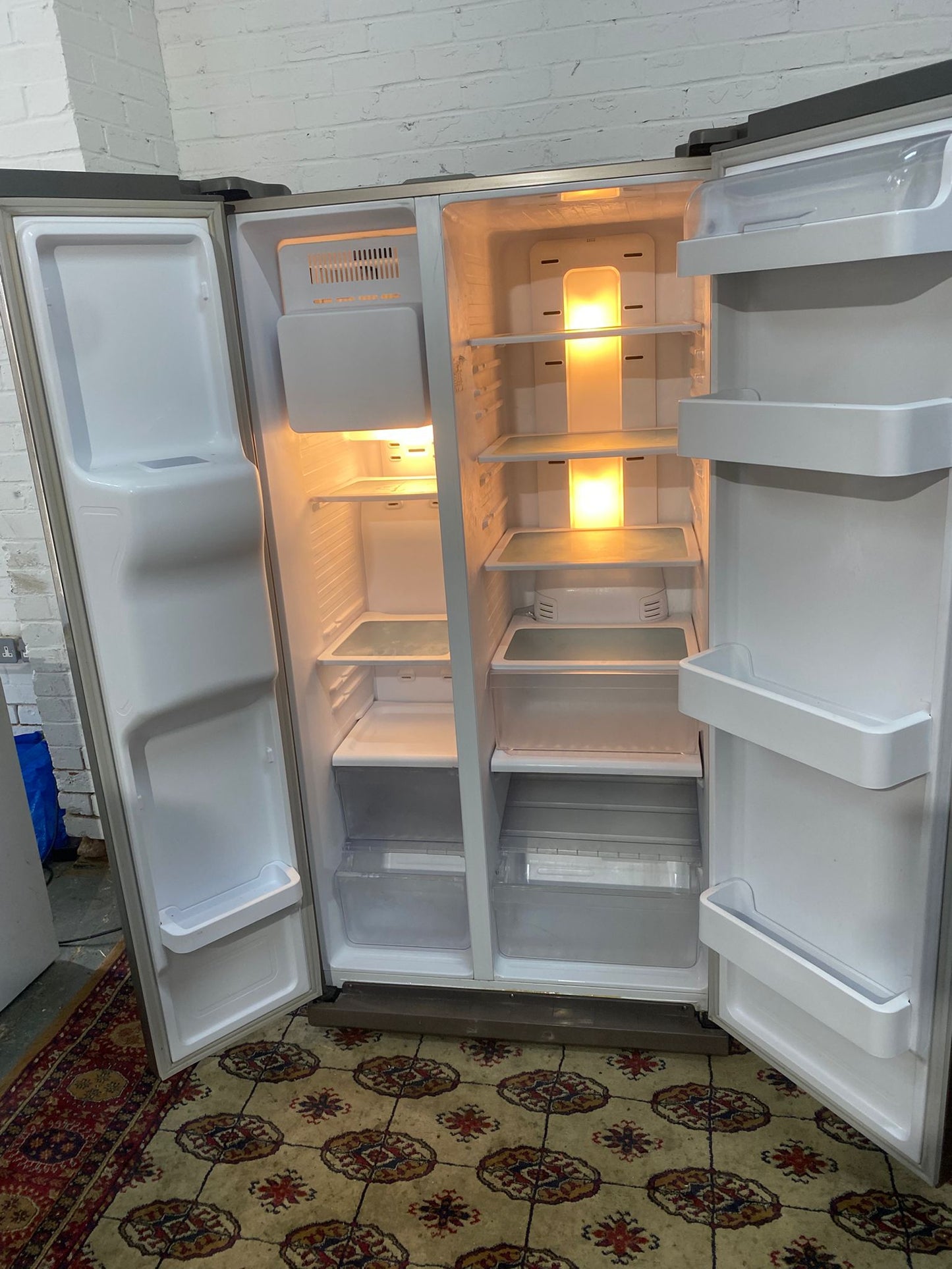 🚚Beautiful Samsung Stainless Steel Double Door 90CM Wide Frost Free Plumb In American Fridge Freezer For Sale