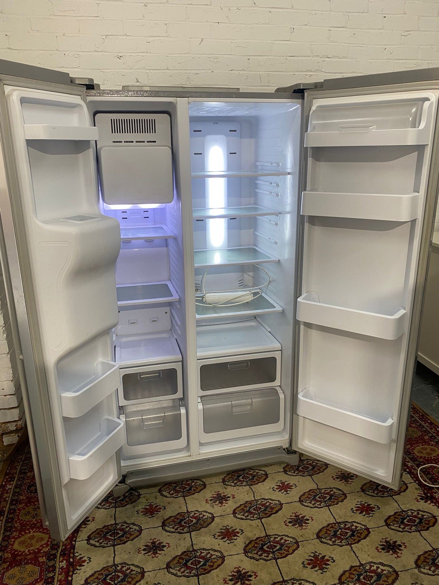 🚚Beautiful Samsung Stainless Steel Double Door 90CM Wide Frost Free Plumb In American Fridge Freezer For Sale