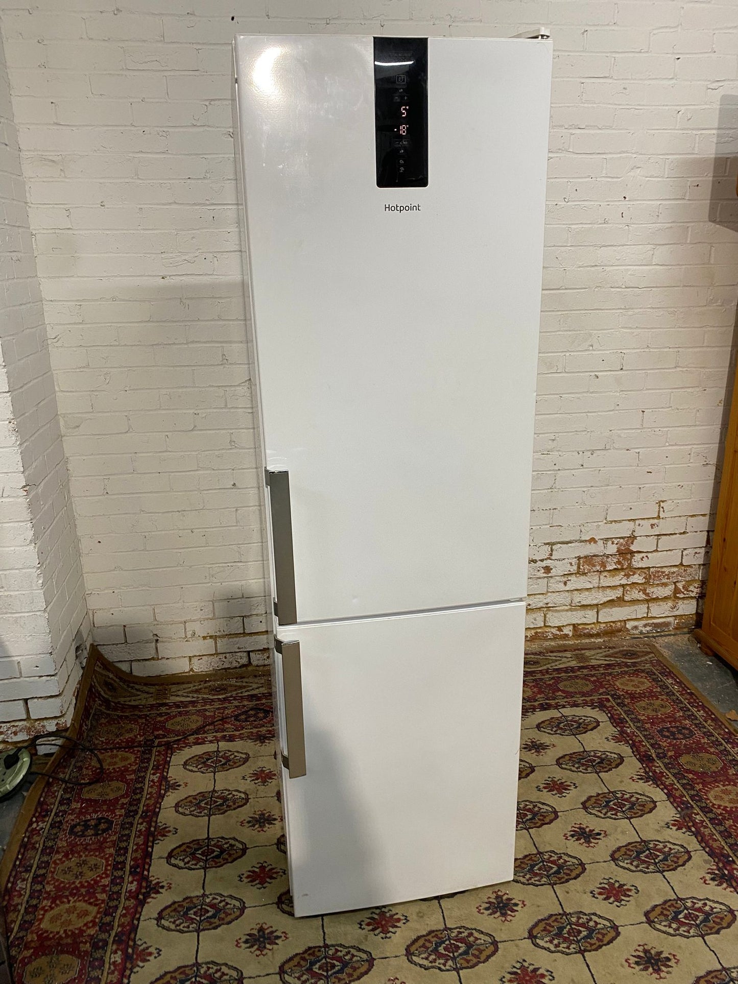 🚚Tall 2M Hotpoint White Frost Free 50/50 Fridge Freezer For Sale