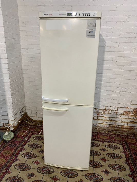 🚚Bosch 185CM Tall Fridge Freezer For Sale