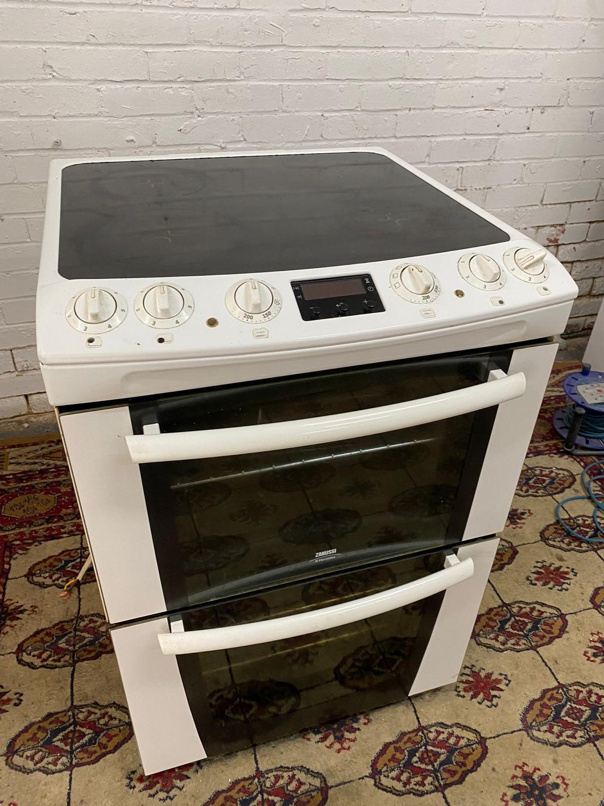 🚚Zanussi 60CM Electric Ceramic Cooker With Oven/Grill For Sale