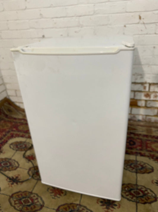 🚚Beautiful Curreys UnderCounter Freezer For Sale