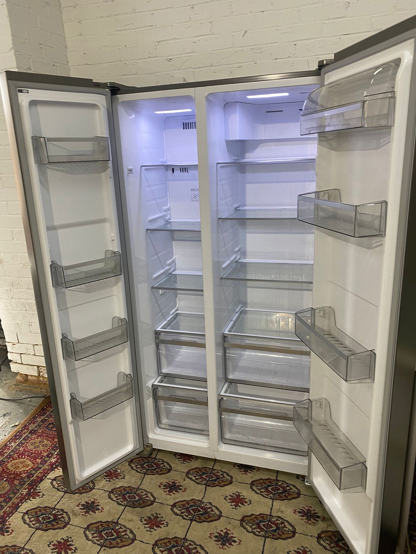 🚐Beautiful Kenwood Grey Latest Model Double Door American Non Plumb Fridge Freezer For Sale