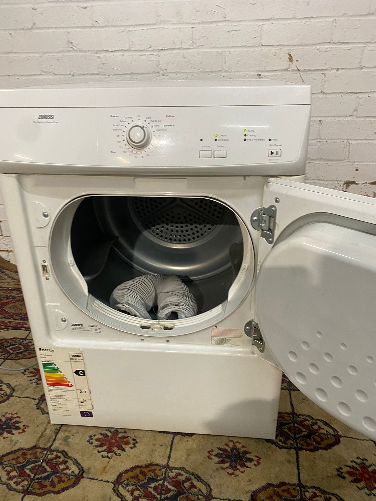 🚐Beautiful Zanussi 8KG Vented Dryer For Sale