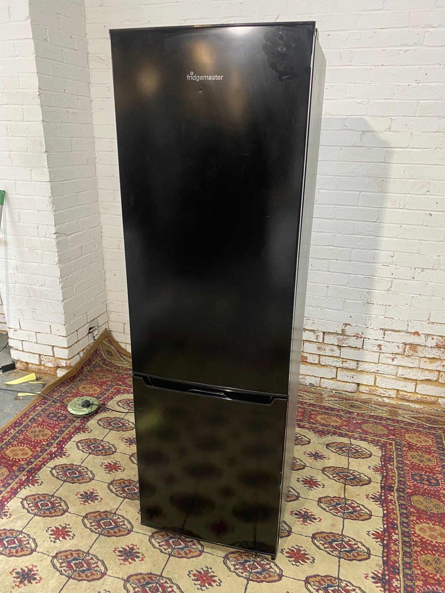 🚚FREE DELIVERY Beautiful Tall Black FridgeMaster Fridge Freezer For Sale