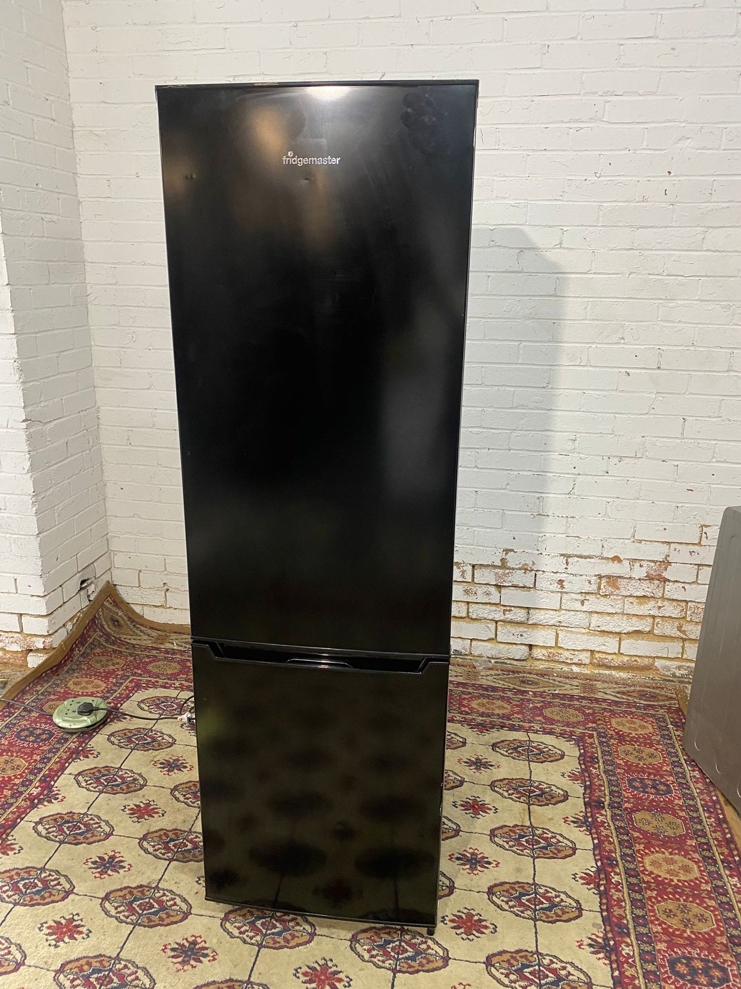 🚚FREE DELIVERY Beautiful Tall Black FridgeMaster Fridge Freezer For Sale