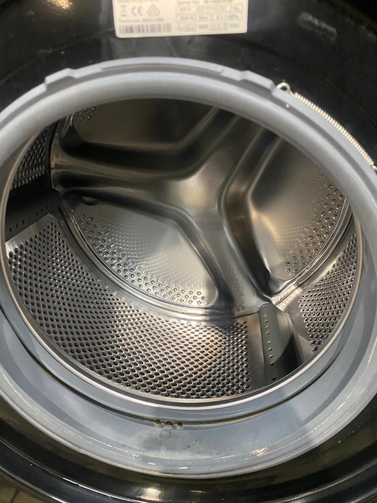 Beautiful Beko Black 7KG Washing Machine