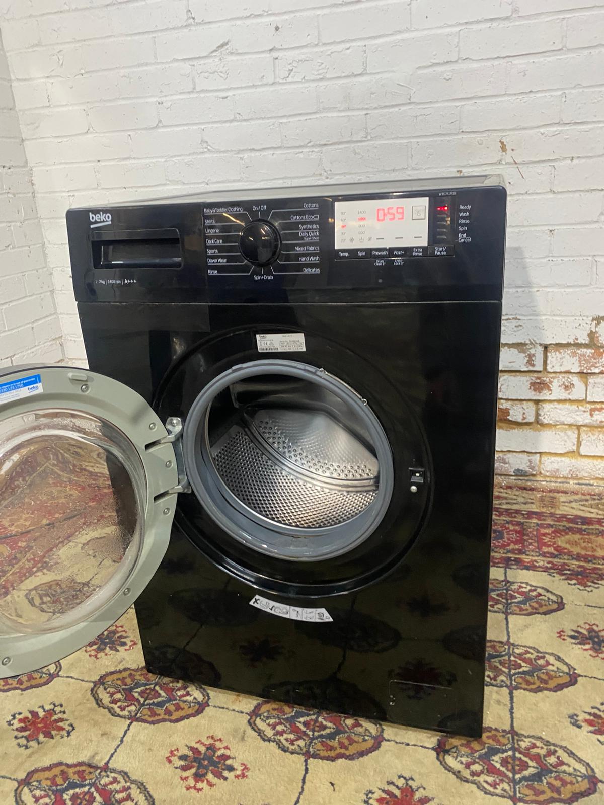 Beautiful Beko Black 7KG Washing Machine