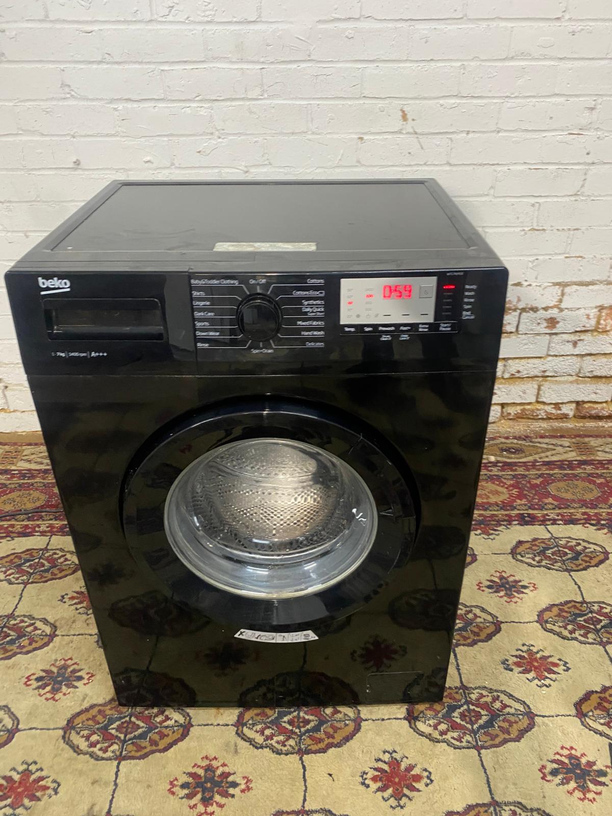 Beautiful Beko Black 7KG Washing Machine