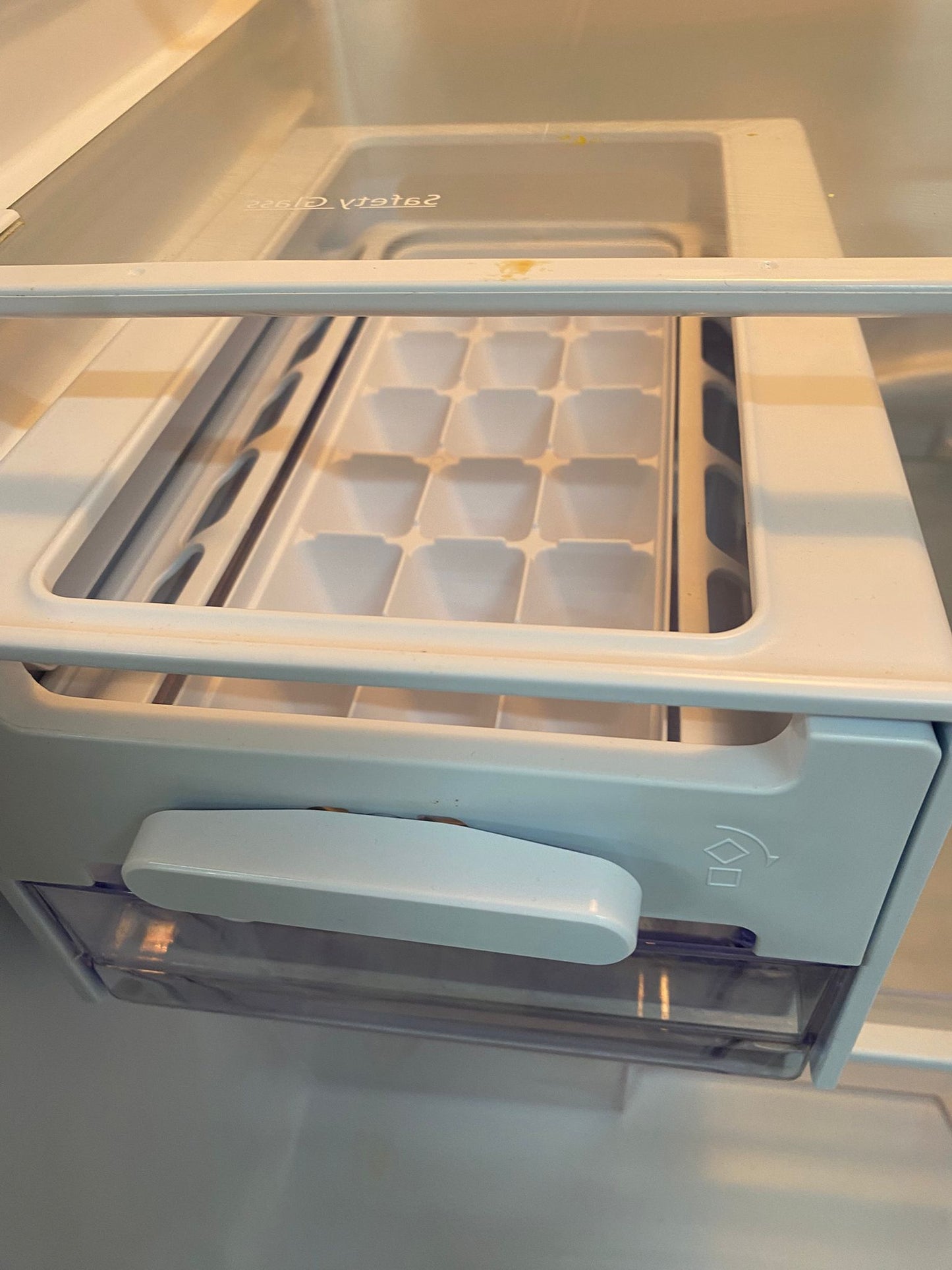 🚐🚐Beautiful Beko Tall Fridge Freezer For Sale