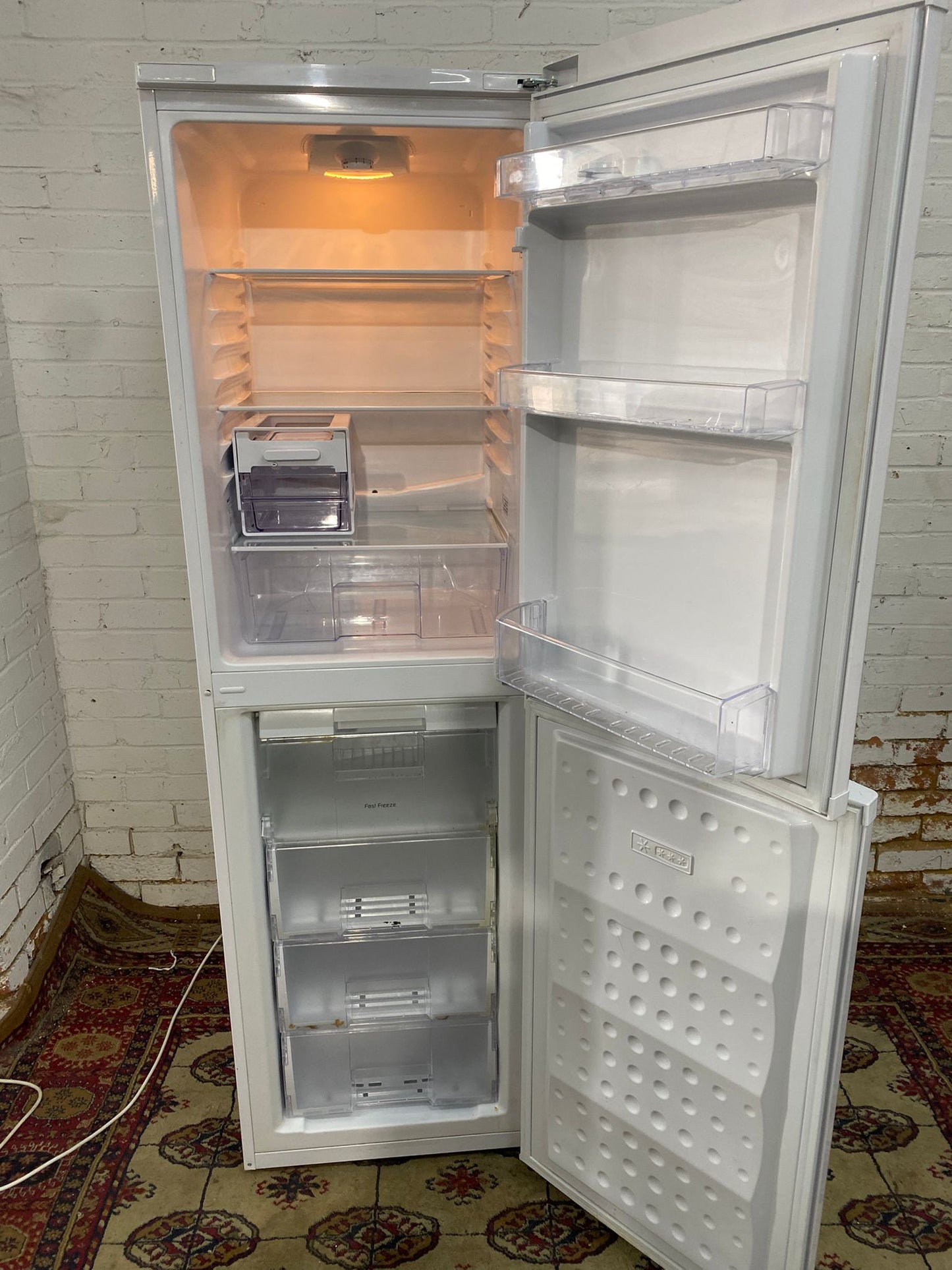 🚐🚐Beautiful Beko Tall Fridge Freezer For Sale