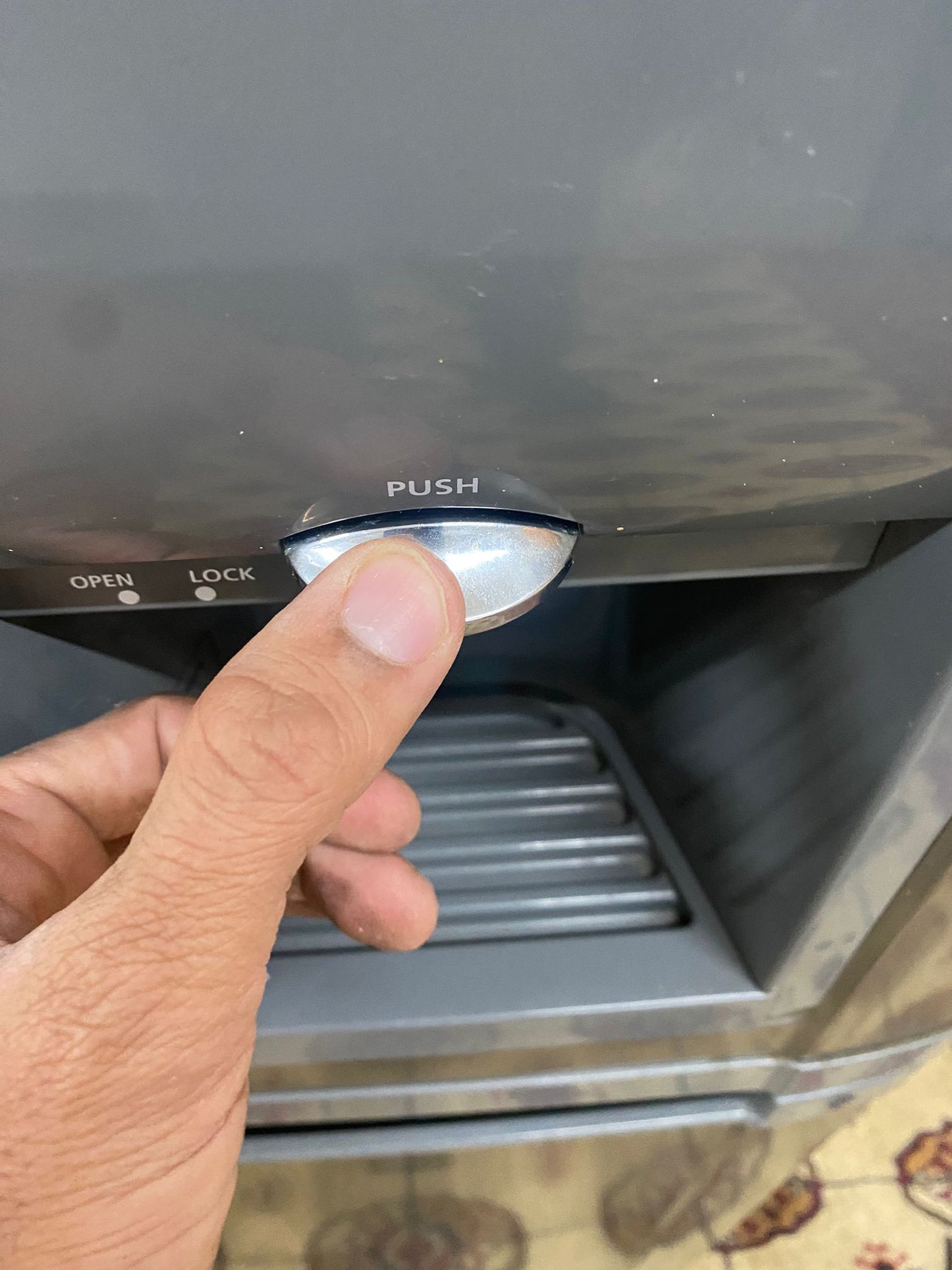 Beautiful Samsung 190 CM Tall Fridge Freezer With Water Dispenser For Sale