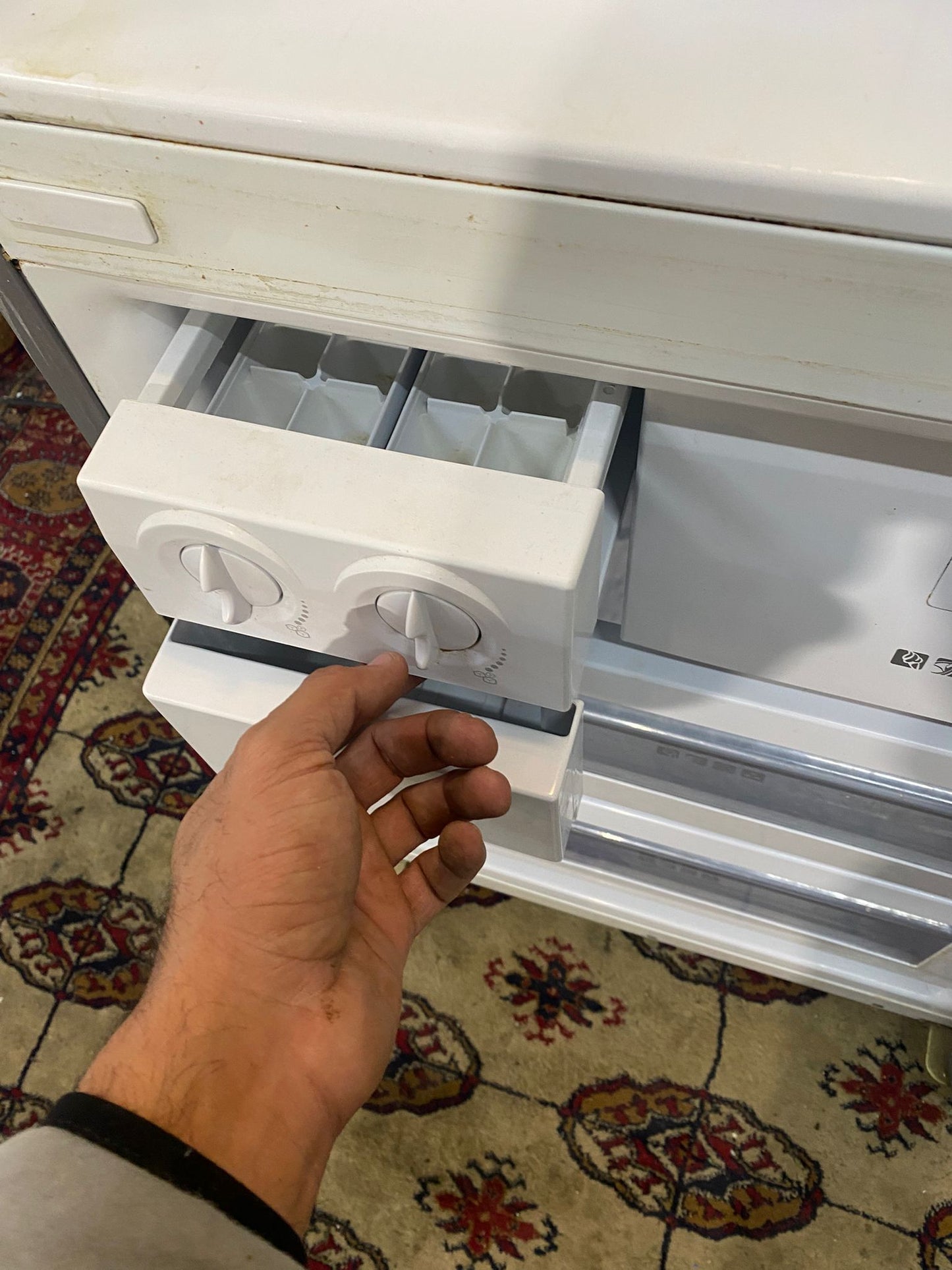 Beautiful Samsung 190 CM Tall Fridge Freezer With Water Dispenser For Sale