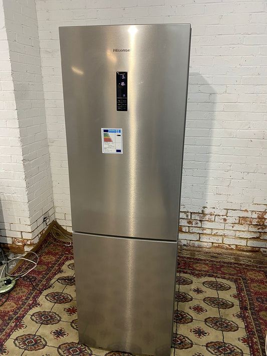 🚚Beautiful 185CM Tall Hisense Stainless Steel Fridge Freezer For Sale