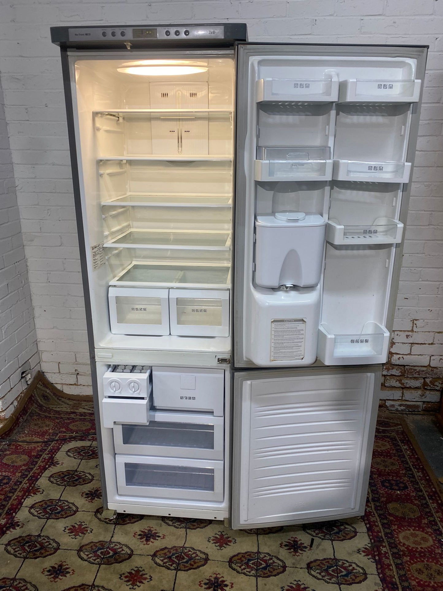 Beautiful Samsung 190 CM Tall Fridge Freezer With Water Dispenser For Sale