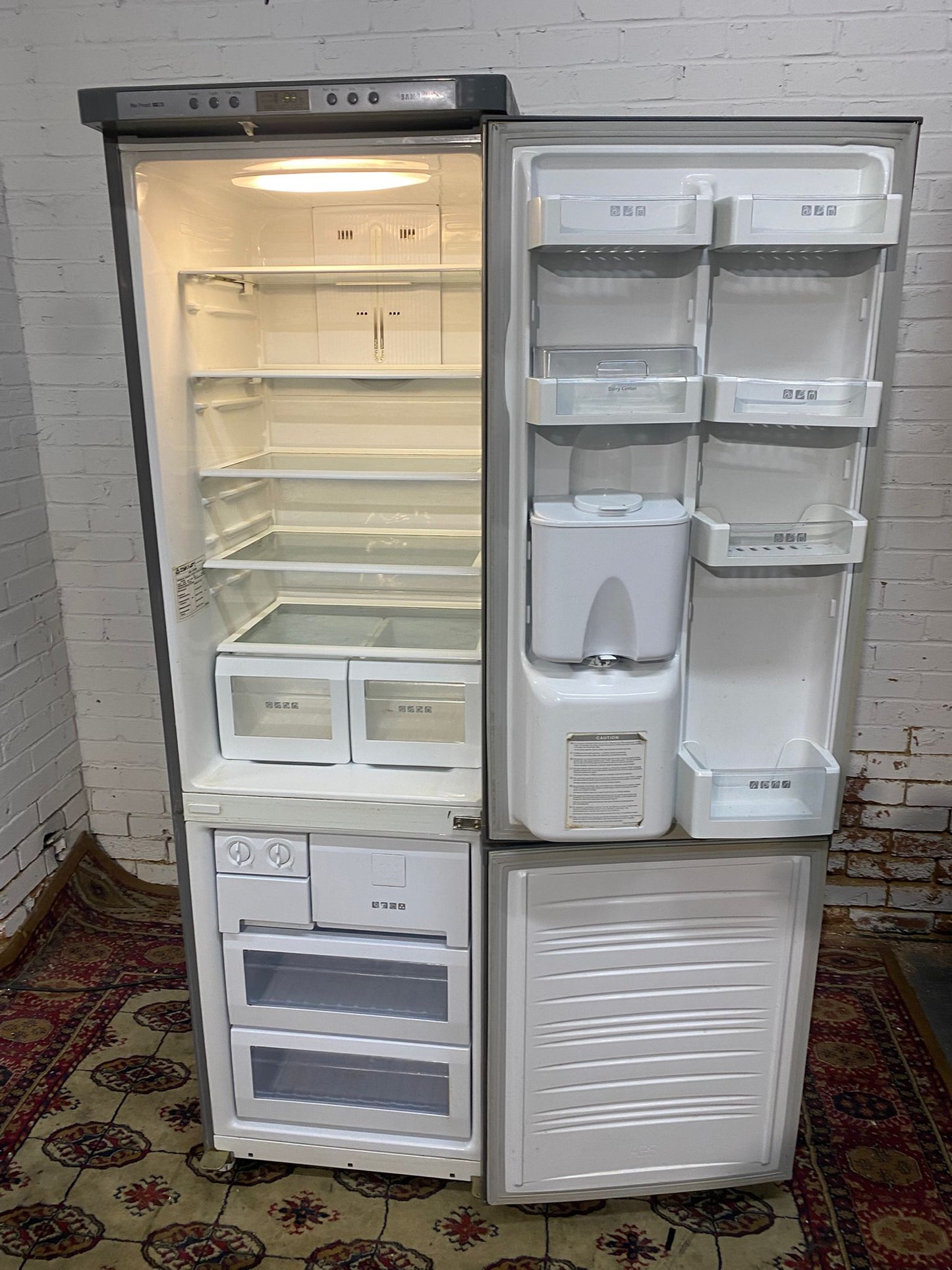 Beautiful Samsung 190 CM Tall Fridge Freezer With Water Dispenser For Sale
