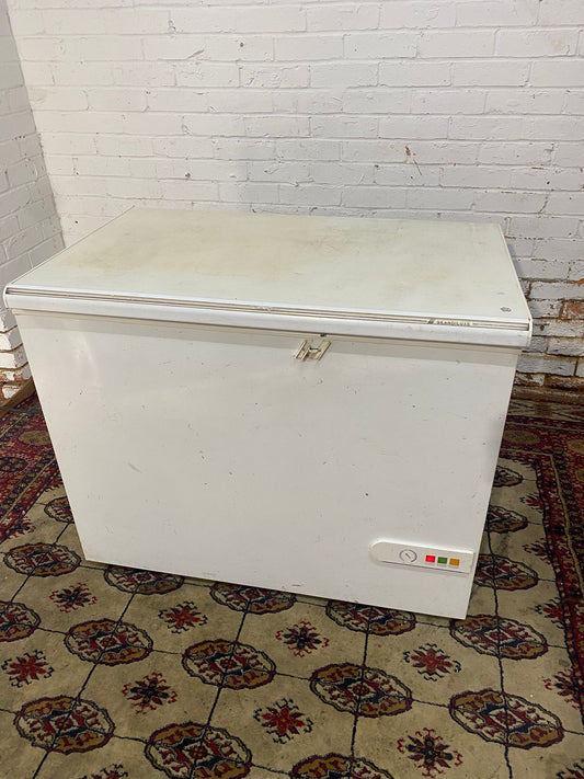 🚚Beautiful 290L Chest Freezer  Frost Free Technology For Sale