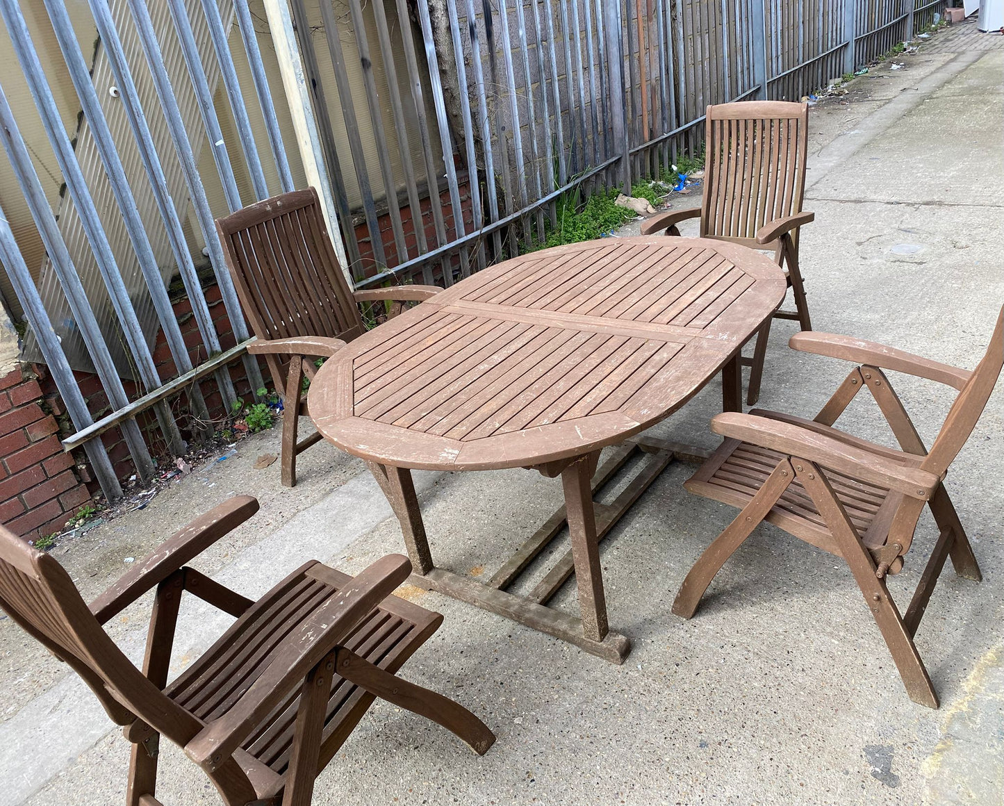 🚚Wooden Teak Extendable Wooden Table With 4 Chairs For Sale
