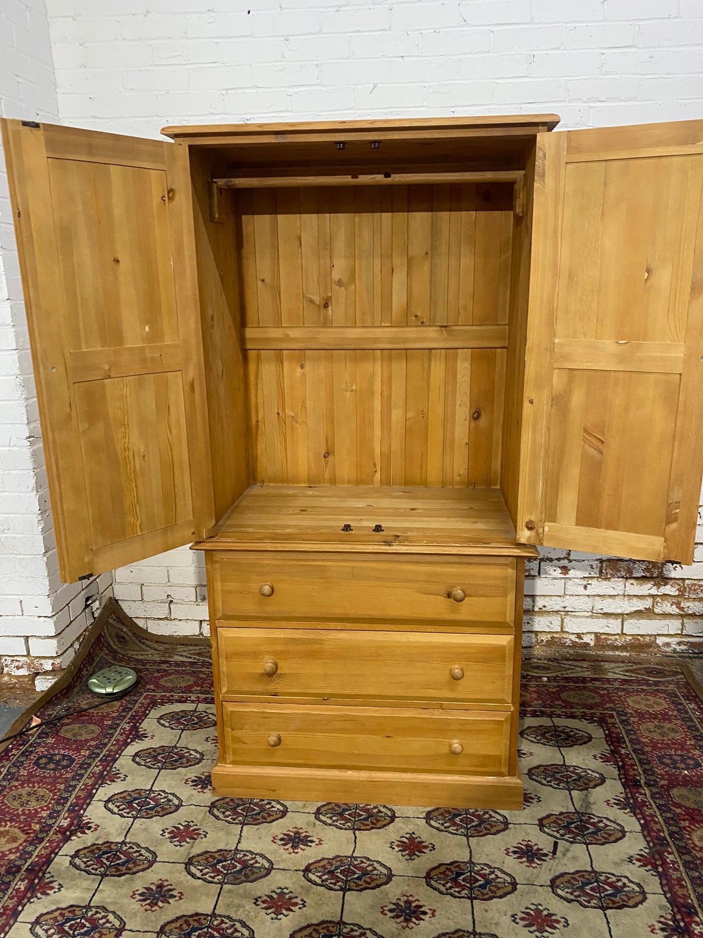 🚚Beautiful Julian Brown Two Doors Pine Wardrobe With Drawers For Sale