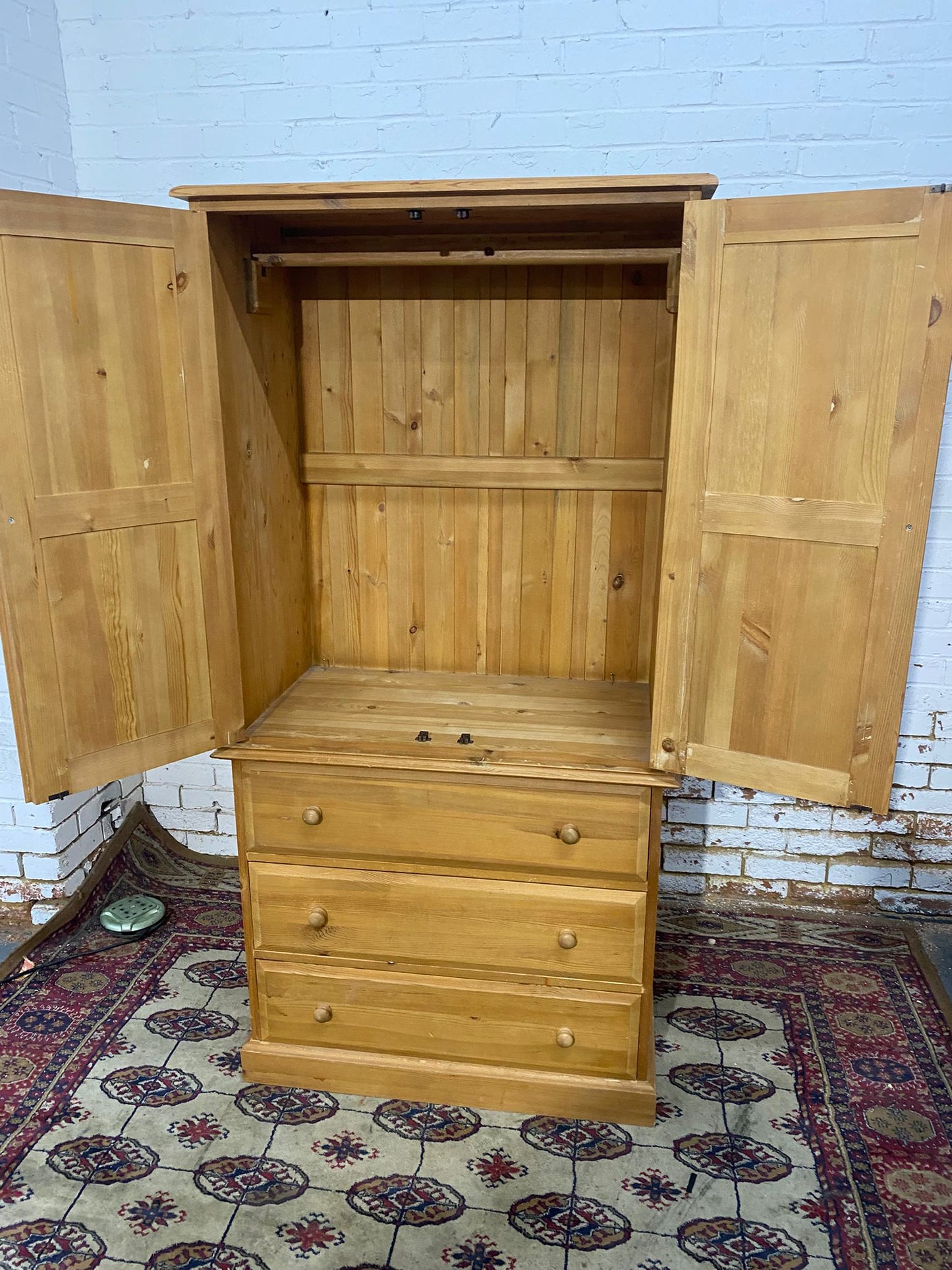 🚚Beautiful Julian Brown Two Doors Pine Wardrobe With Drawers For Sale