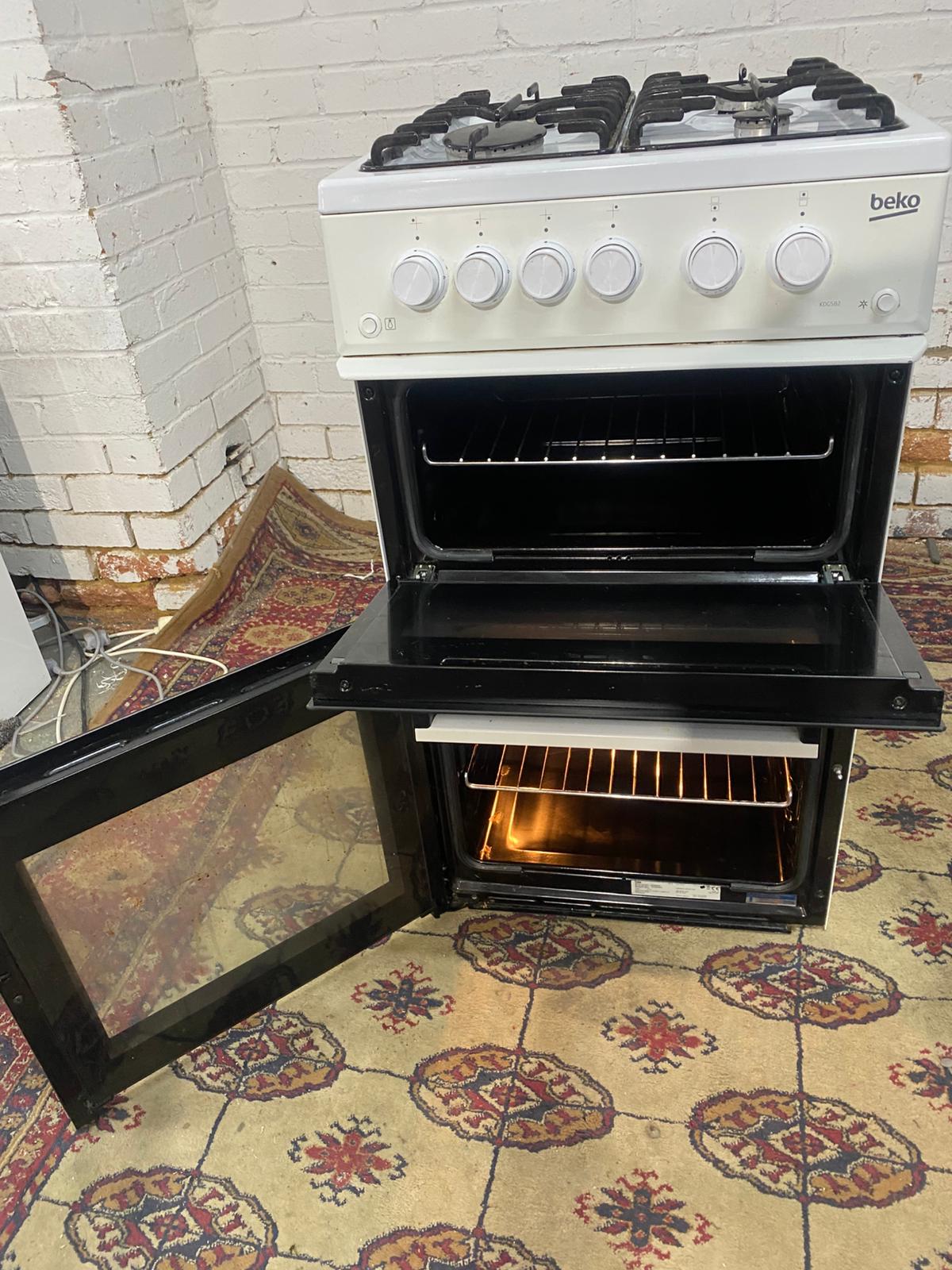 🚚Beautiful 50CM Beko White Gas Cooker With Oven/Grill For Sale