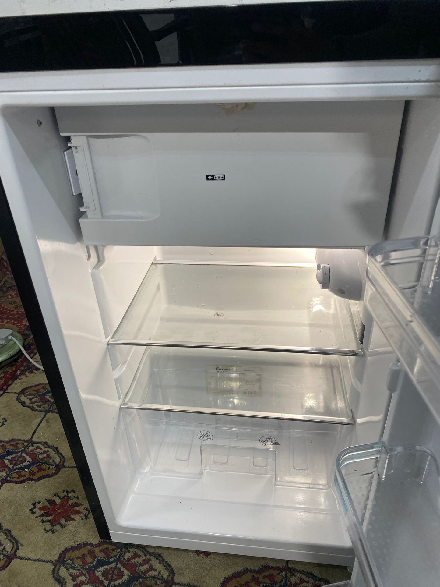 🚚Beautiful Swan Retro UnderCounter Fridge Freezer For Sale