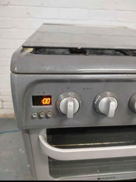 🚚Beautiful 50CM HotPoint Gas Cooker Oven/Grill For Sale