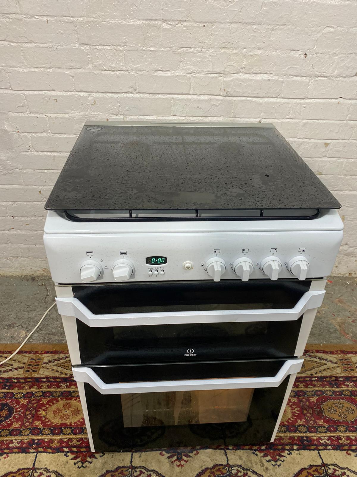 FREE DELIVERY White Indesit 60 Cm Gas Cooker With Dual Oven/ Grill For Sale