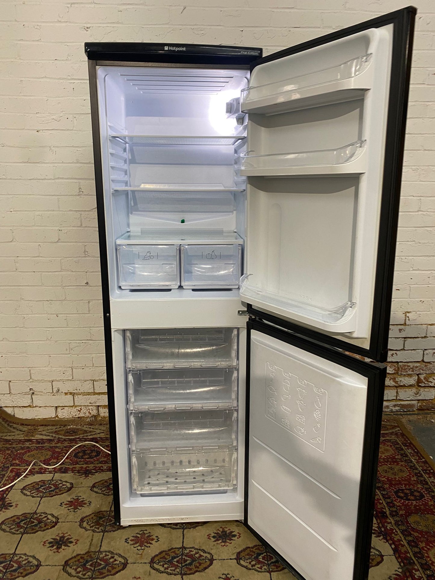 🚚Hotpoint Black First Edition Frost Free Fridge Freezer 50/50 For Sale