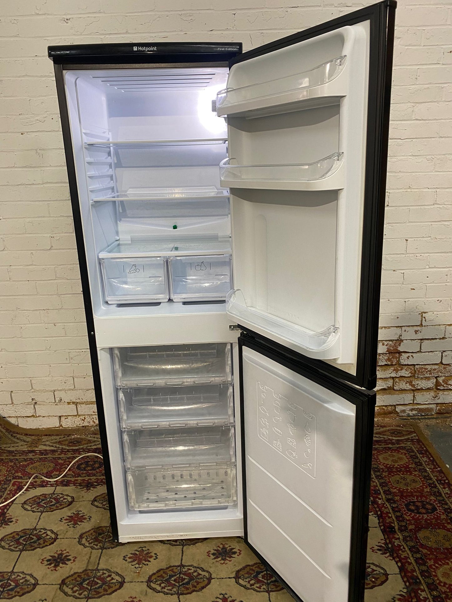 🚚Hotpoint Black First Edition Frost Free Fridge Freezer 50/50 For Sale