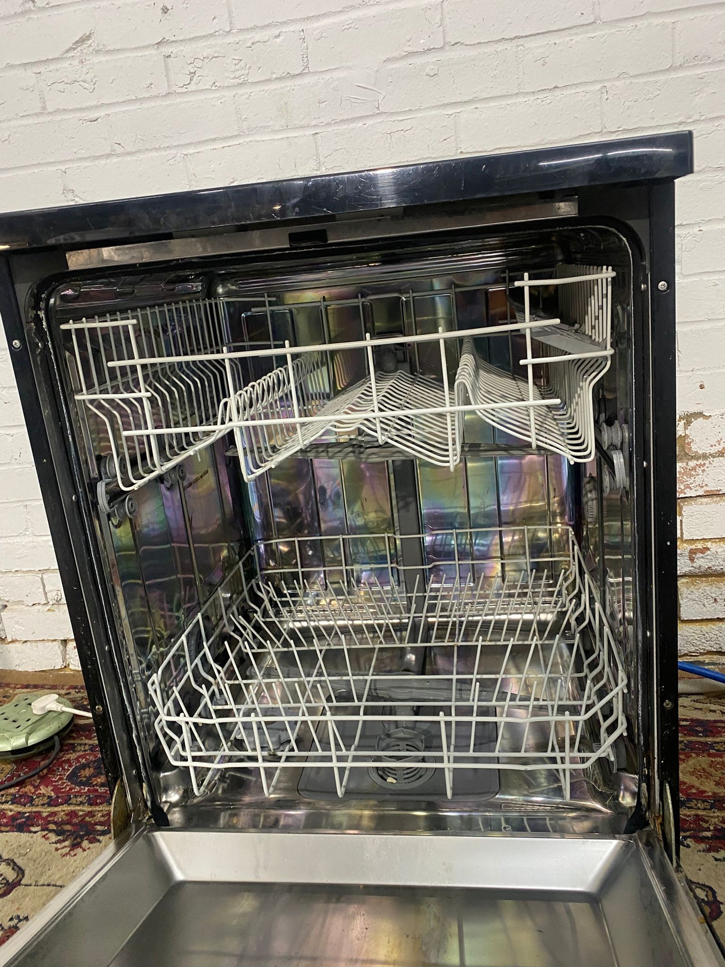 🚚FREE DELIVERY Beautiful Black Bush Dish Washer For Sale