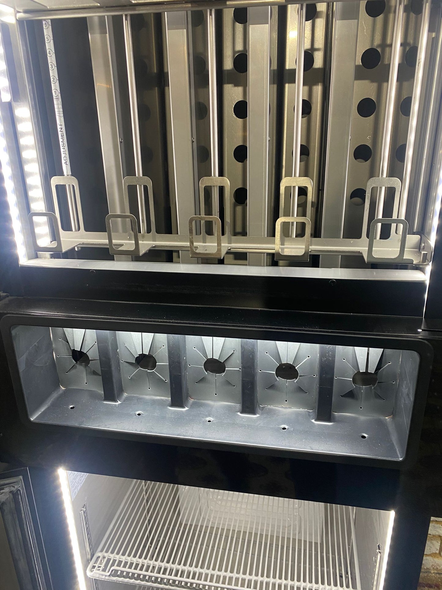 🚚Beautiful Standing Glass Commercial Display Drinks Fridge For Sale