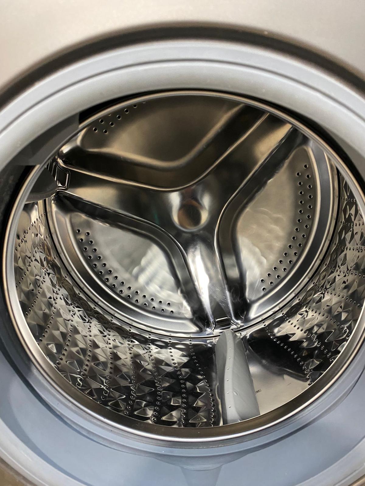 🚚Beautiful Hoover 10KG White Washing With Wifi Technology For Sale