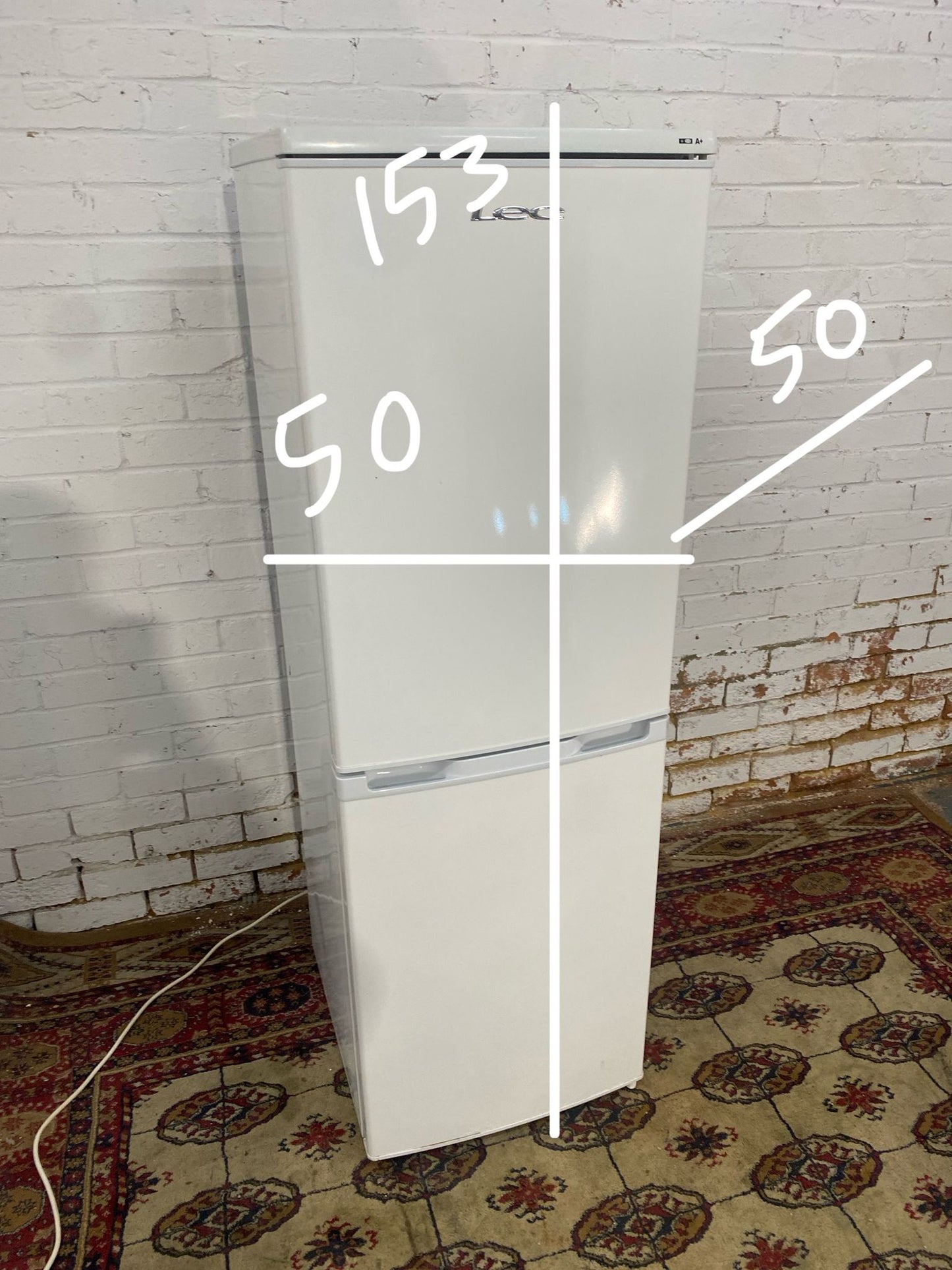 🚚Beautiful LEC Fridge Freezer For Sale