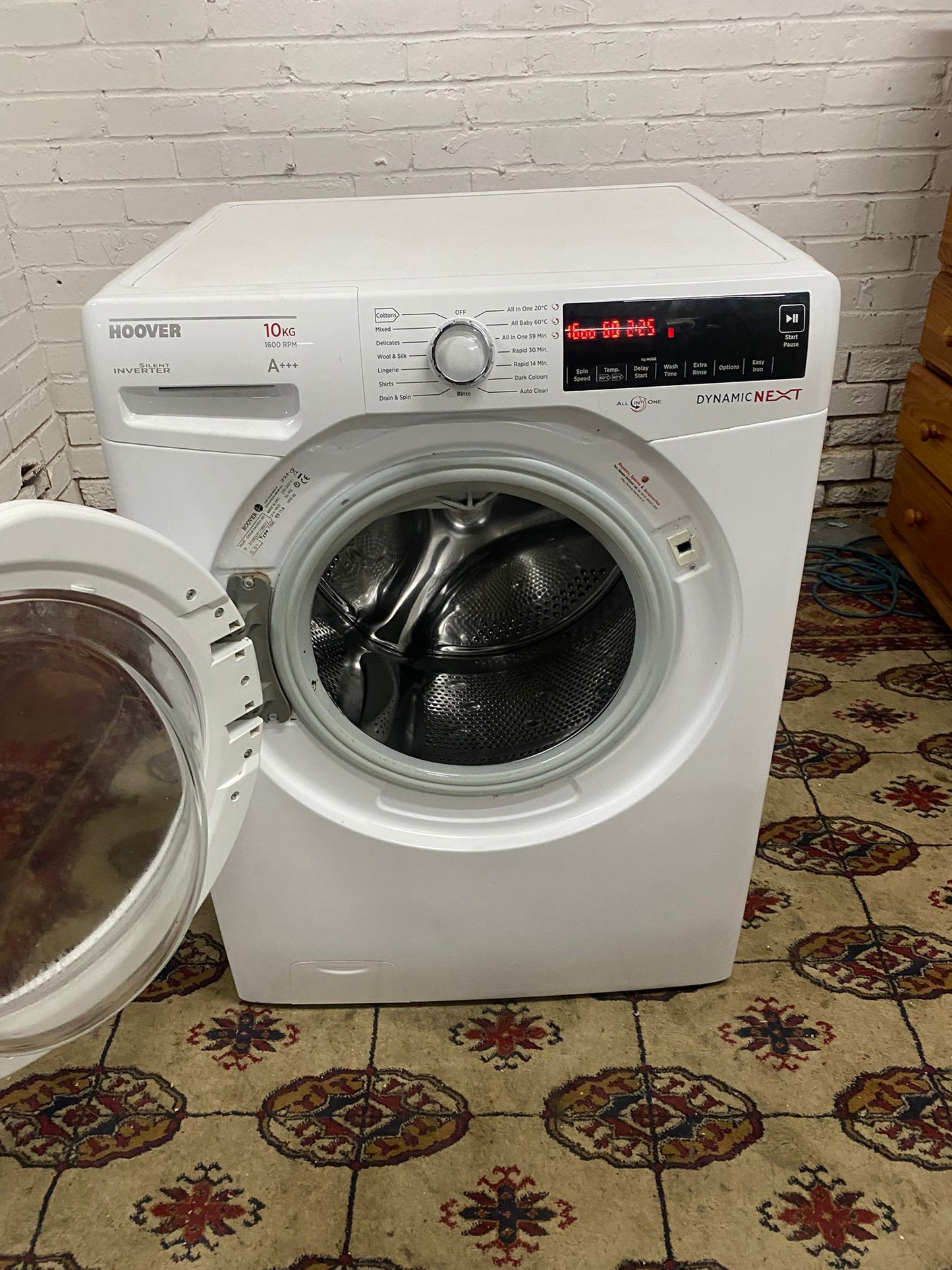 🚚Beautiful Hoover 10KG White Washing machine For Sale