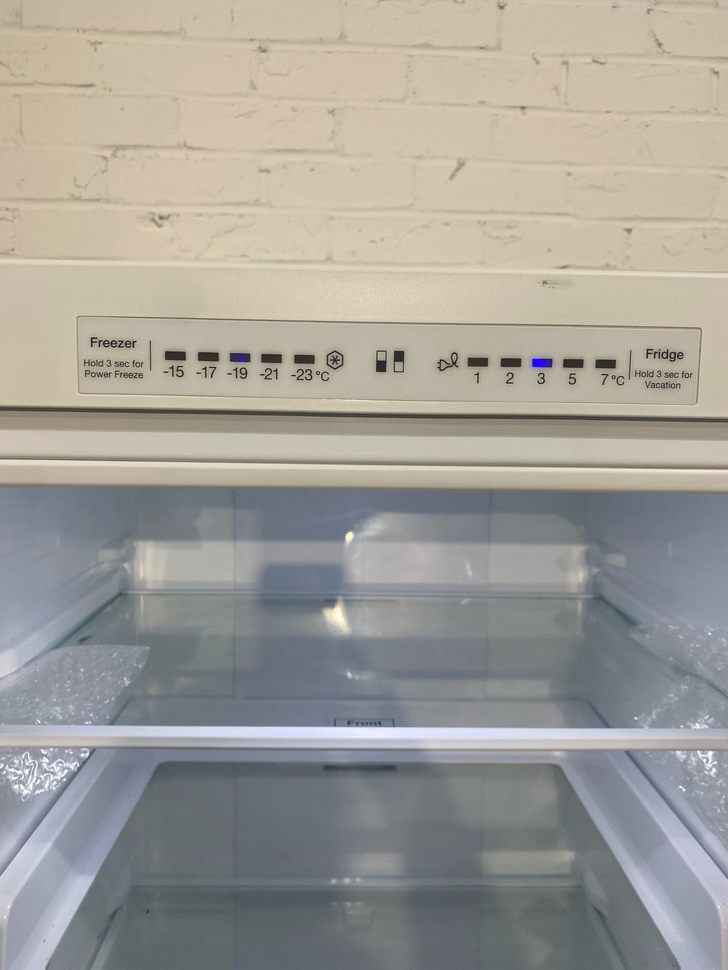 FREE DELIVERY Beautiful Tall White Digital Inverter Samsung Latest Model Fridge Freezer For Sale