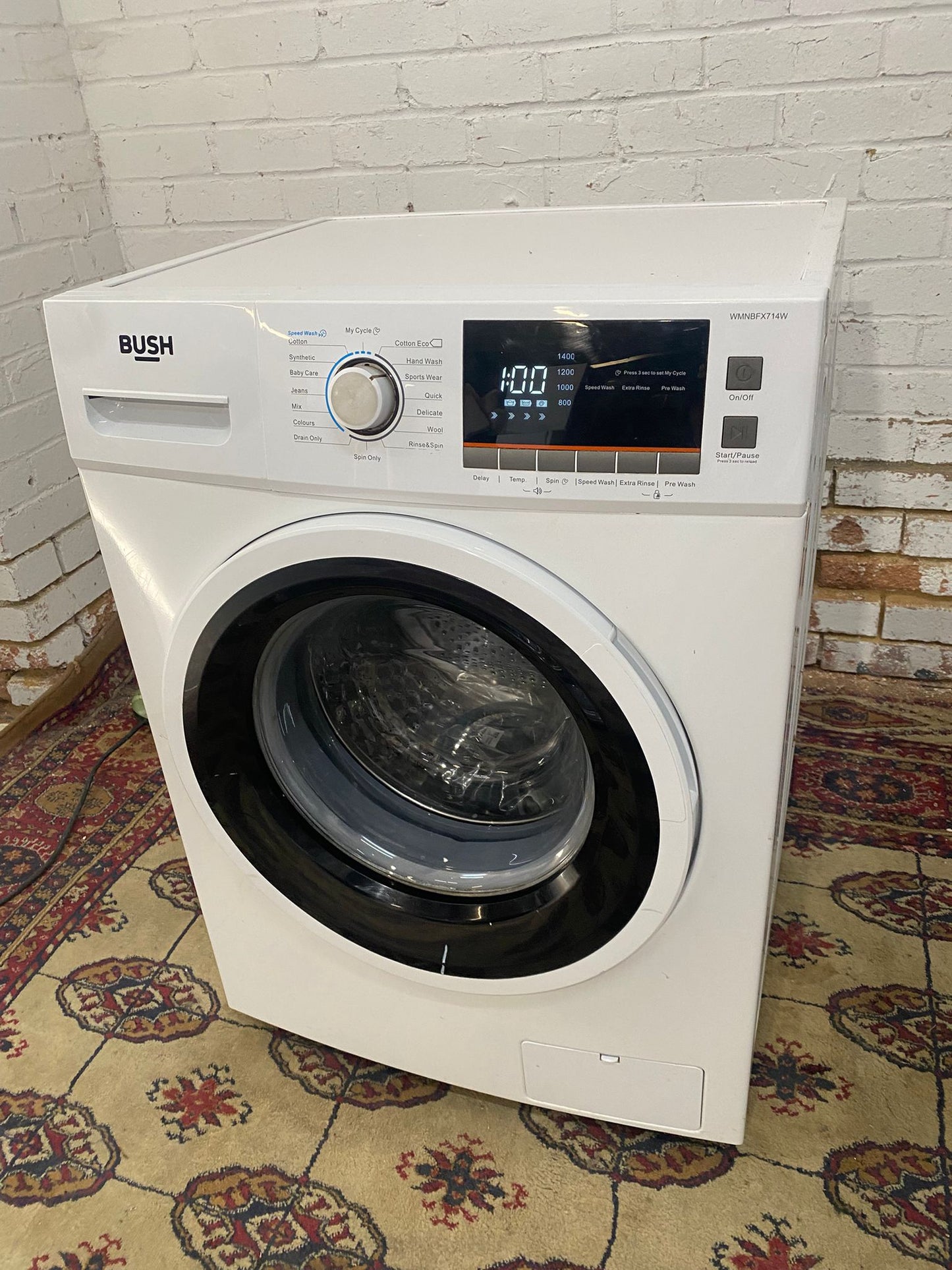 🚚Beautiful Bush 9KG Washing Machine For Sale