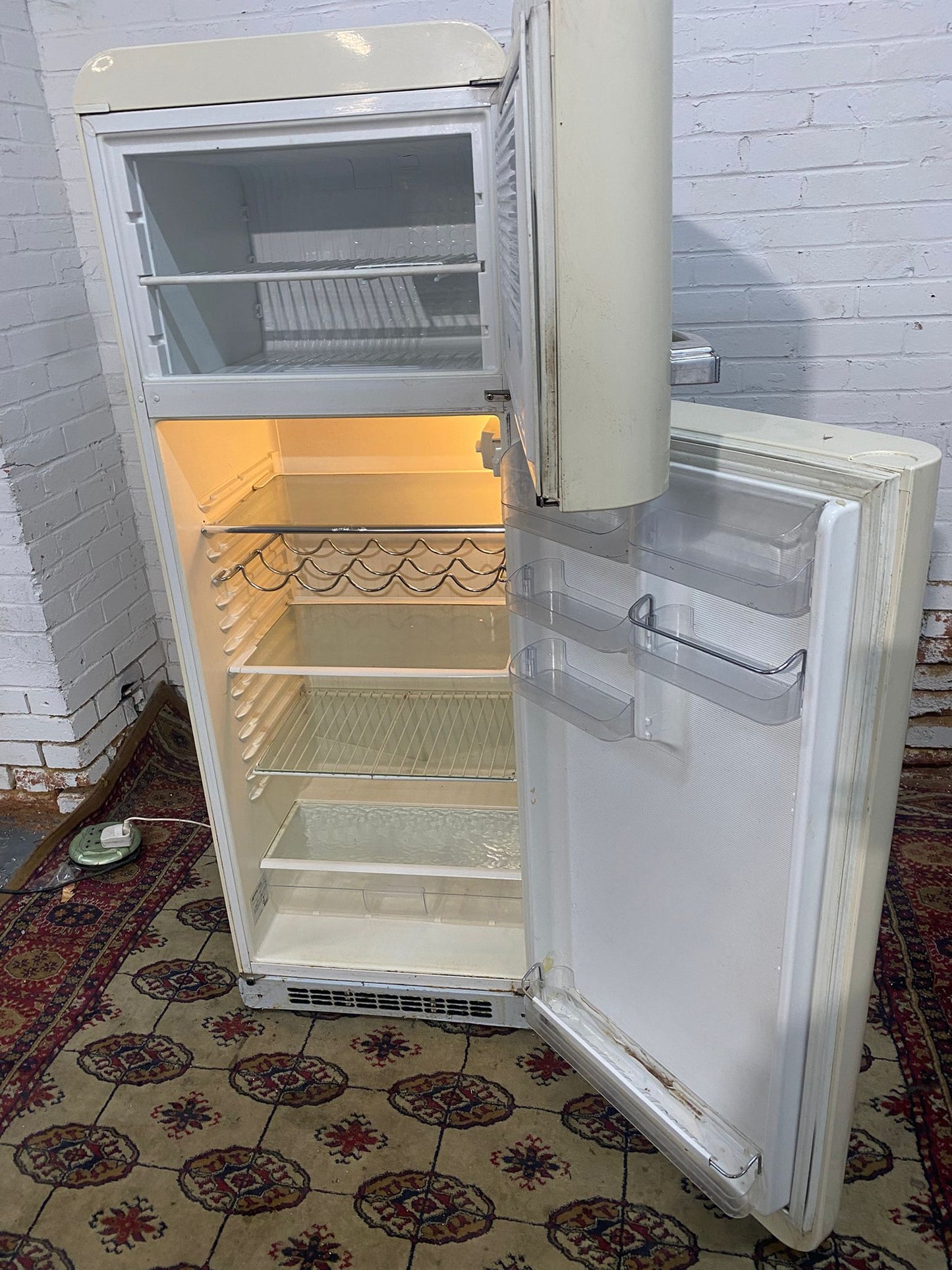 FREE DELIVERY Beautiful Top Brand SMEG Fridge & Freezer On Top Fridge Freezer For Sale