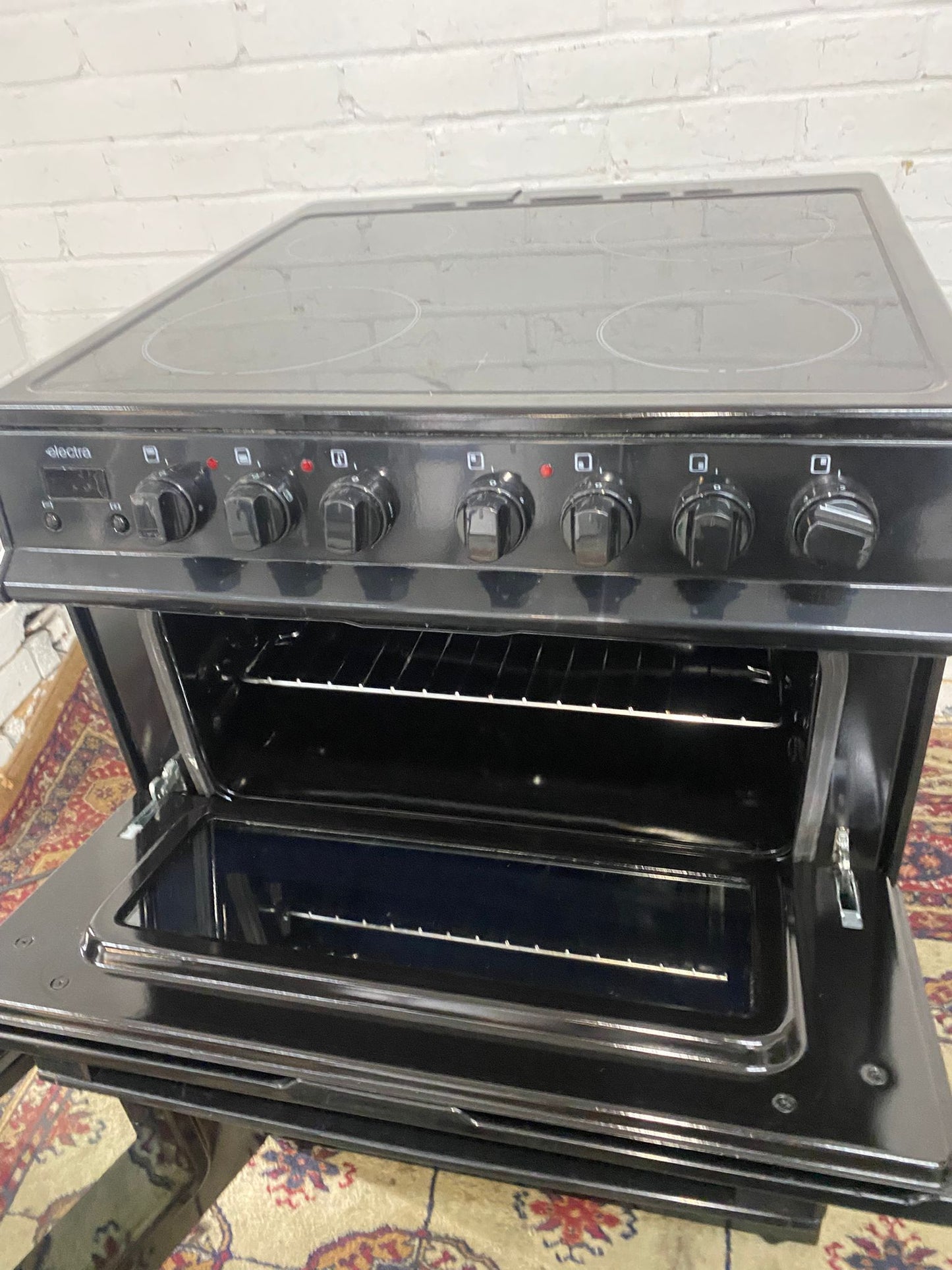 ✅🚚Beautiful Electra Black 60CM Electric Ceramic Cooker With Dual Oven/Grill For Sale