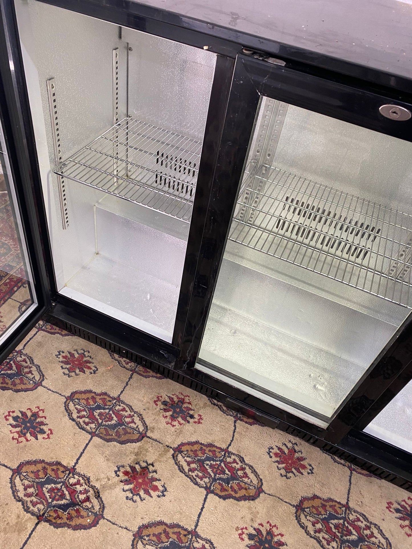 ✅🚐🚐Beautiful Polar 3Doors Commercial Drink Bar Fridge For Sale