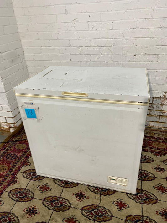🚚 Chest Freezer 200L Frost Free Technology For Sale
